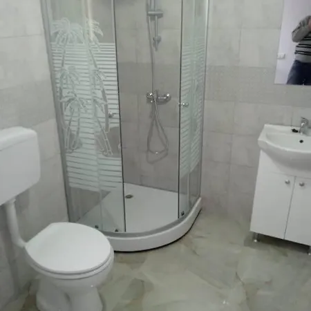 De Inchiriat Glajerie Holiday home *