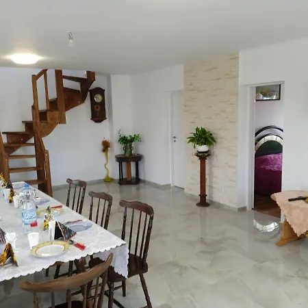 De Inchiriat Glajerie Holiday home Risnov
